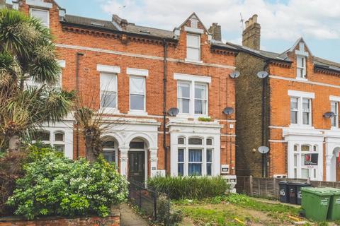 2 bedroom flat to rent, Norwood Road, Herne Hill SE24