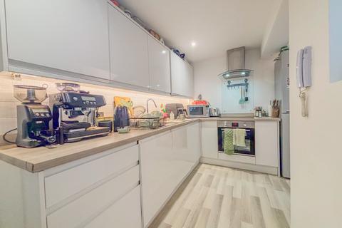 1 bedroom apartment to rent, Princess Victoria Street, Bristol BS8