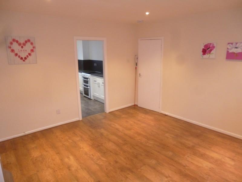 99acrredyke99-Acredyke-Road-Pic-3