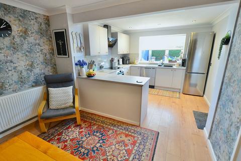 3 bedroom semi-detached bungalow for sale, Evendene Road, Hampton, Evesham, WR11 2PZ