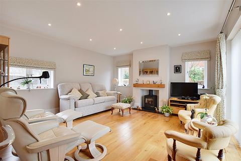 3 bedroom detached house for sale, Belle Hill, Bexhill-On-Sea