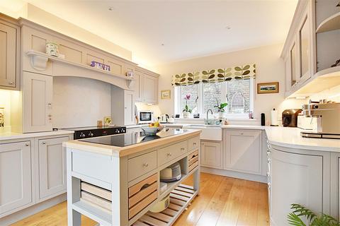 3 bedroom detached house for sale, Belle Hill, Bexhill-On-Sea