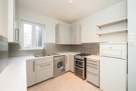 1 bedroom flat for sale, Goldsboro Road, LONDON SW8