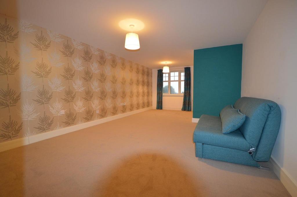 Living room 2.JPG