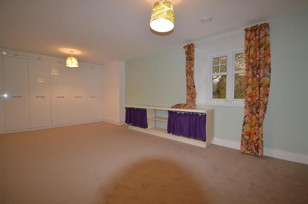 Bedroom 2.JPG