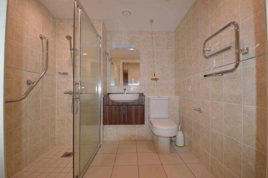 Shower room.JPG