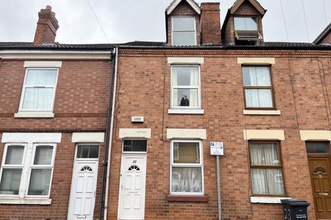 3 bedroom terraced house to rent, Paget Street, Loughborough LE11