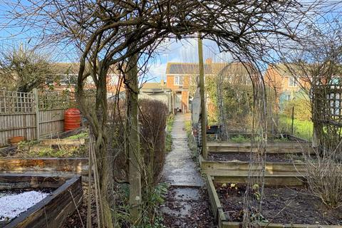 undefined, Tewkesbury GL20