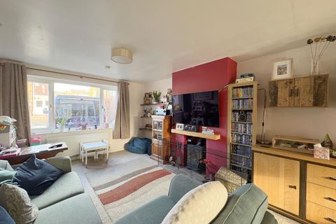 undefined, Tewkesbury GL20