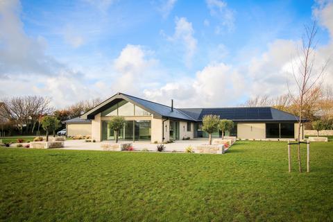 4 bedroom property to rent, Route de la Mare, Castel, Guernsey, GY5