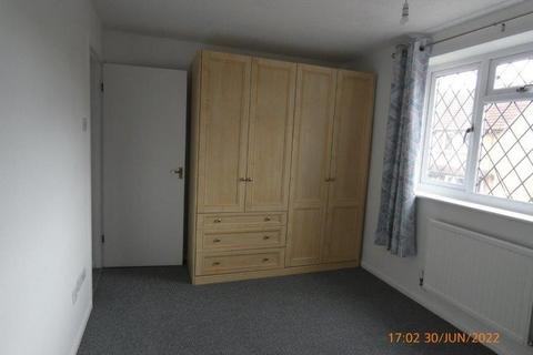 3 bedroom terraced house to rent, Deene Close, Market Harborough LE16