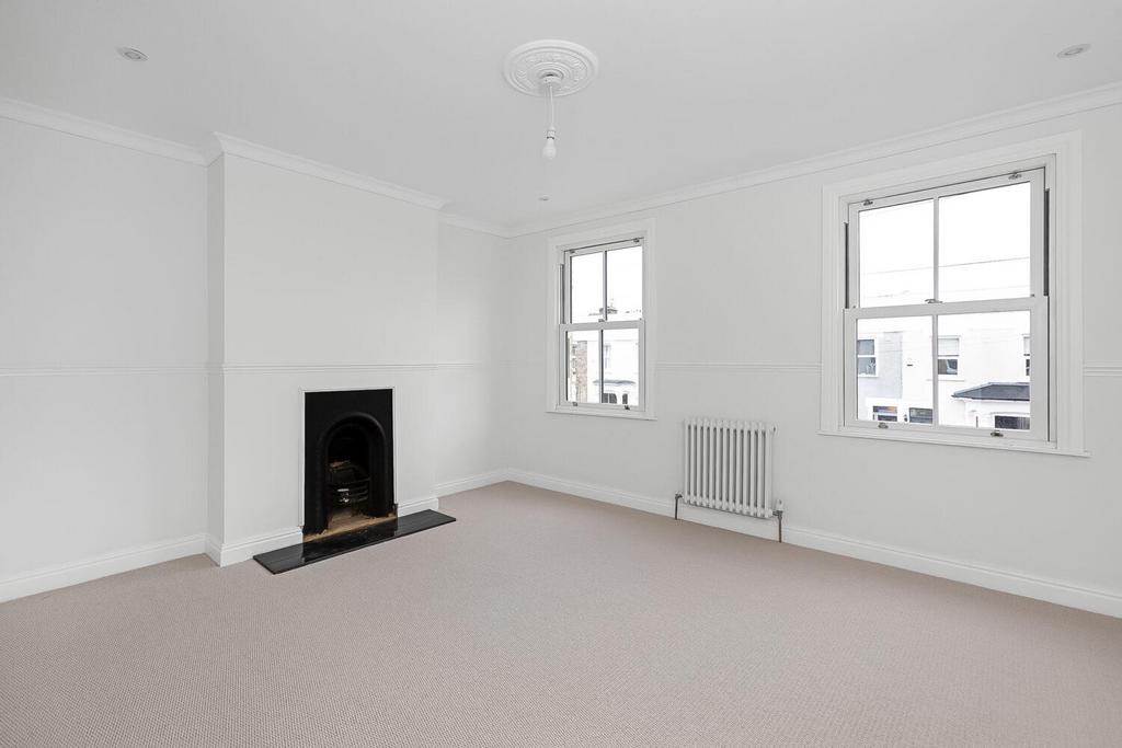 R2 A0565-4-1500x1000.jpg