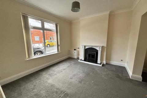 3 bedroom terraced house for sale, Queen Street, Withernsea