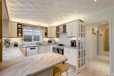 3 bedroom detached bungalow for sale, Amber Lane, Chart Sutton