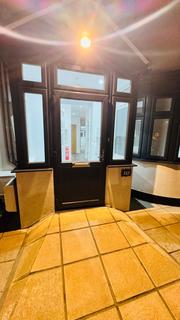 3 bedroom flat to rent - Victoria Road, Ruislip HA4