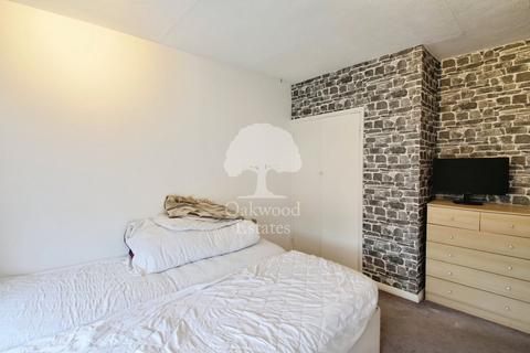 undefined, Laurel Lane, West Drayton UB7