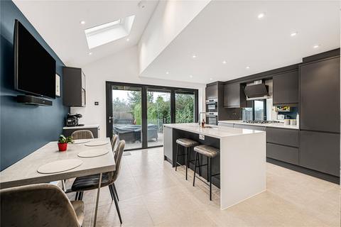 3 bedroom end of terrace house for sale, Mill Road, Burgess Hill, West Sussex, RH15