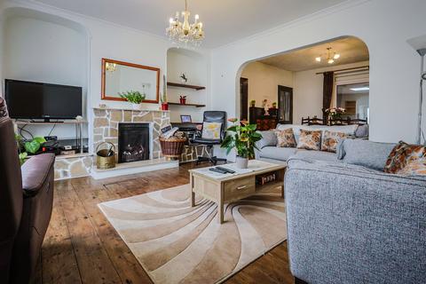 5 bedroom property for sale, Rue des Pointes Rocques, St Sampson's, Guernsey, GY2