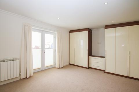 2 bedroom property to rent, New Paris Road, St Peter Port, Guernsey, GY1