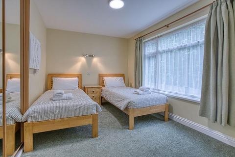 2 bedroom property to rent, Le Varclin, St Martin's, Guernsey, GY4