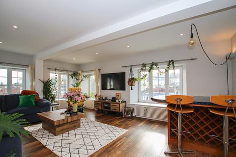 undefined, New Place, St Peter Port, Guernsey, GY1