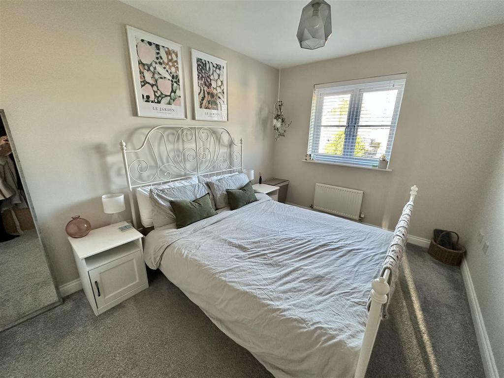 Bramleys Estate Agents - Greenfield View - Batley