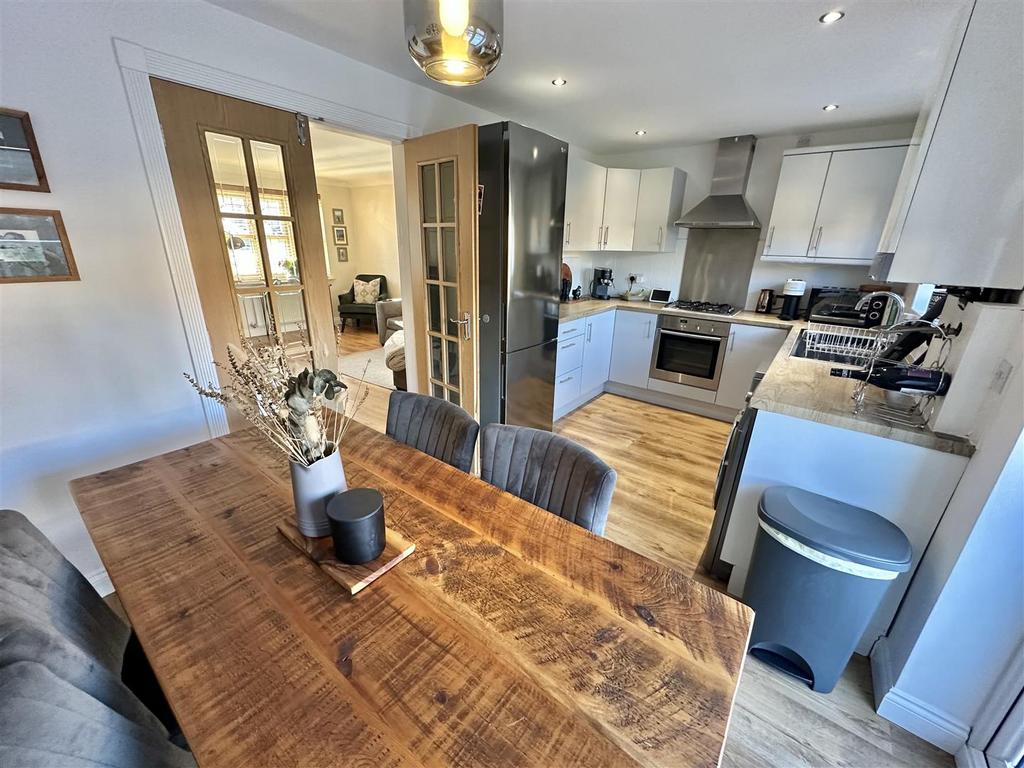 Bramleys Estate Agents - Greenfield View - Batley