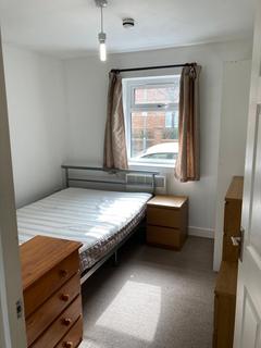 1 bedroom flat to rent, Blackweir House, ,