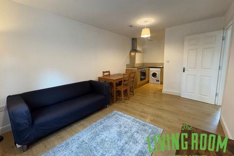 1 bedroom flat to rent, Blackweir House, ,