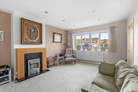 2 bedroom semi-detached bungalow for sale, 18 Ribston Close, Worcester. WR2 6EH