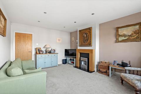 2 bedroom semi-detached bungalow for sale, 18 Ribston Close, Worcester. WR2 6EH