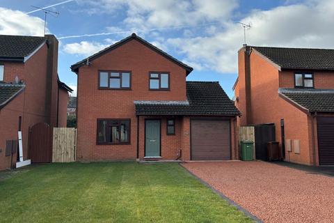 3 bedroom detached house to rent, 12 Meadowbank Road, Hereford, HR1 2ST