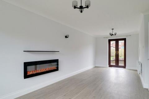 3 bedroom detached house to rent, 12 Meadowbank Road, Hereford, HR1 2ST