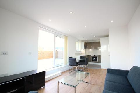 1 bedroom apartment for sale, Roebuck House, Emerald Square, Roehampton, SW15