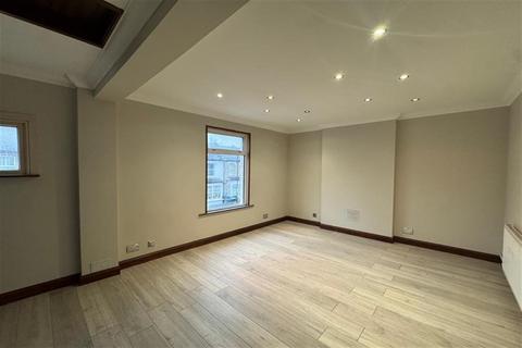 undefined, South Croydon CR2