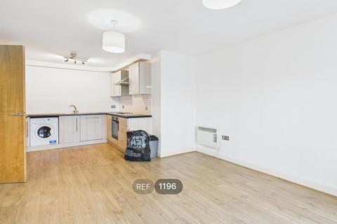 2 bedroom apartment to rent, Spring Street, HU2