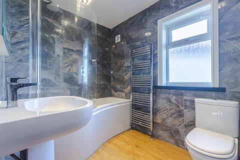 3 bedroom semi-detached house for sale, Holme Lane, Messingham