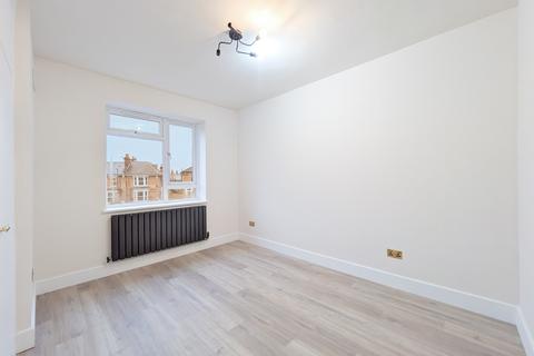 2 bedroom flat to rent, Chestnut House, Brockley Road, London, SE4