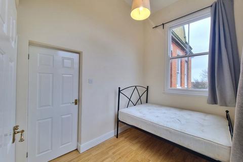undefined, London Road, Stoneygate, Leicester