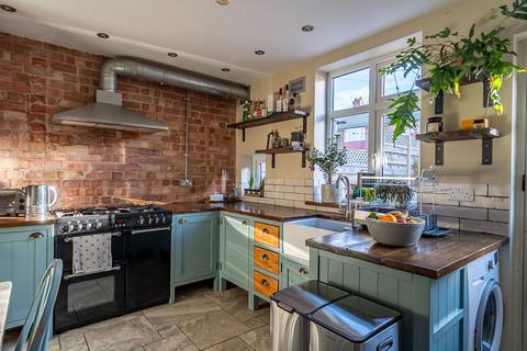 3 bedroom terraced house for sale, Holly Bank Road, York YO24