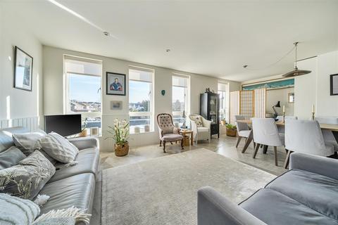 2 bedroom apartment for sale, Old Bridge Road, Whitstable