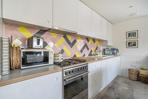2 bedroom apartment for sale, Old Bridge Road, Whitstable