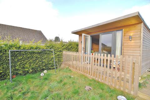 3 bedroom bungalow for sale, Mill Farm Drive, Stroud, Gloucestershire, GL5