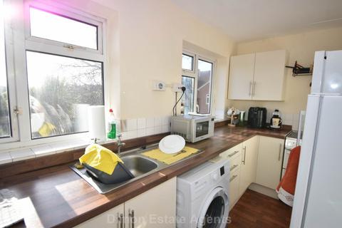 2 bedroom maisonette for sale, Battery Close, Gosport