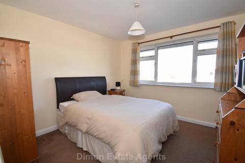 2 bedroom maisonette for sale, Battery Close, Gosport