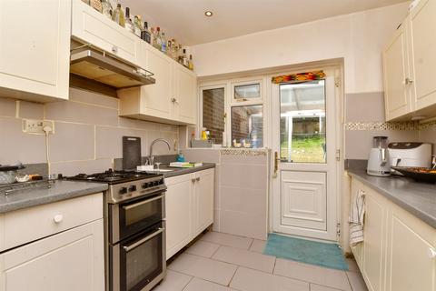 2 bedroom bungalow for sale, Greenhill Avenue, Caterham, Surrey