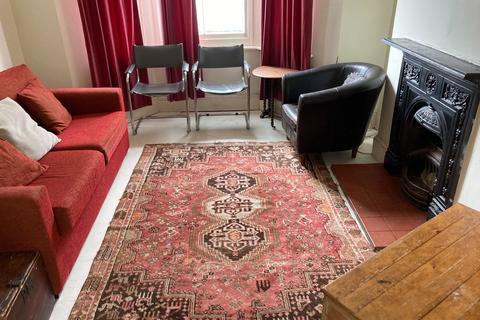 4 bedroom terraced house to rent, Brighton BN2