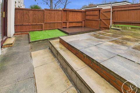 2 bedroom terraced house to rent, Holborn Approach, Leeds