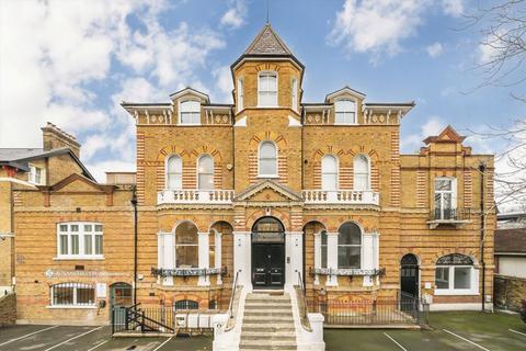 2 bedroom flat for sale, Leigham Court Road, London SW16