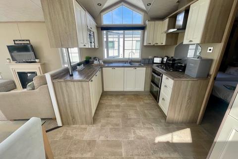 3 bedroom park home for sale, Par Sands Coastal Holiday Park